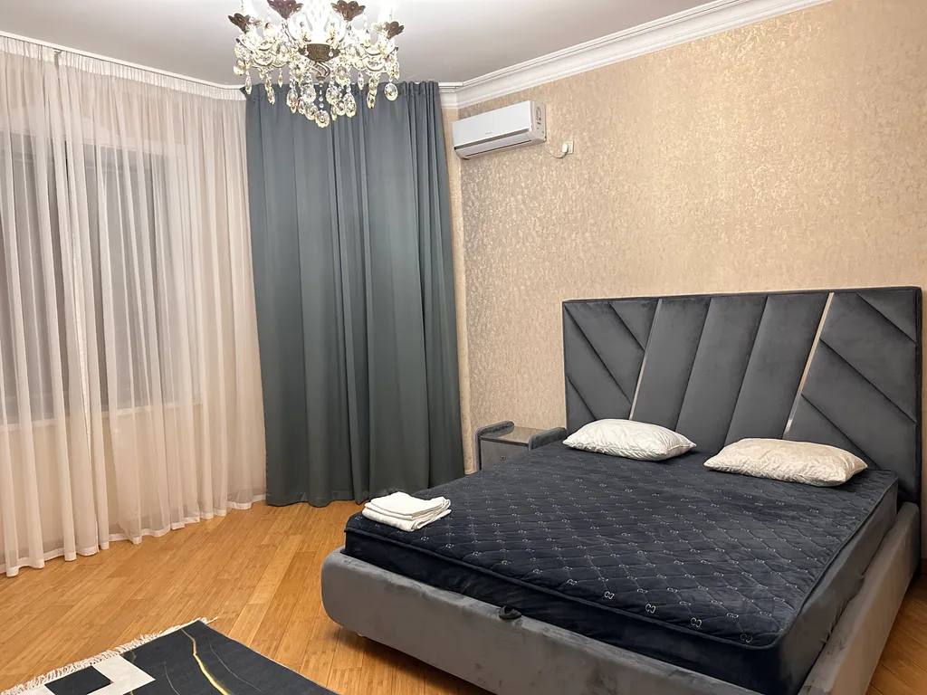 Большой 3х-этаж. дом на берегу моря