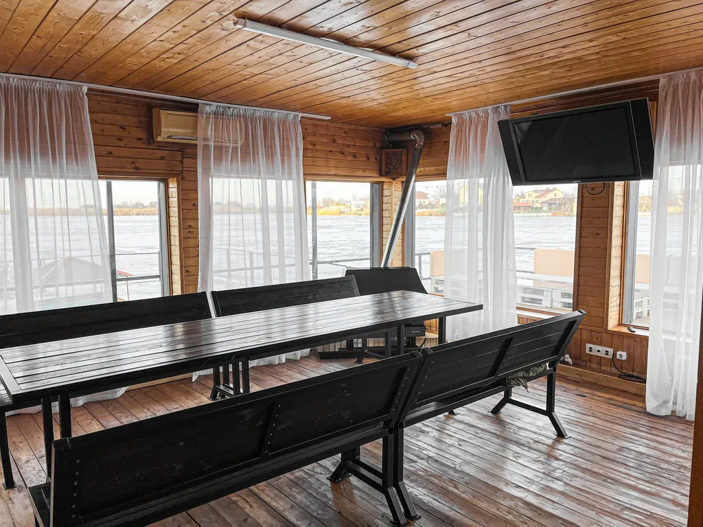 Уютный коттедж у реки