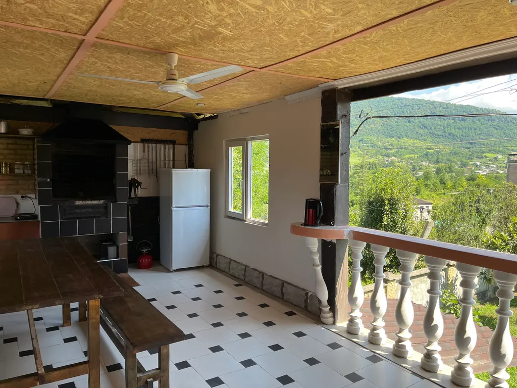 Коттедж Коттедж «Басиат» с видом на горы — Сухум