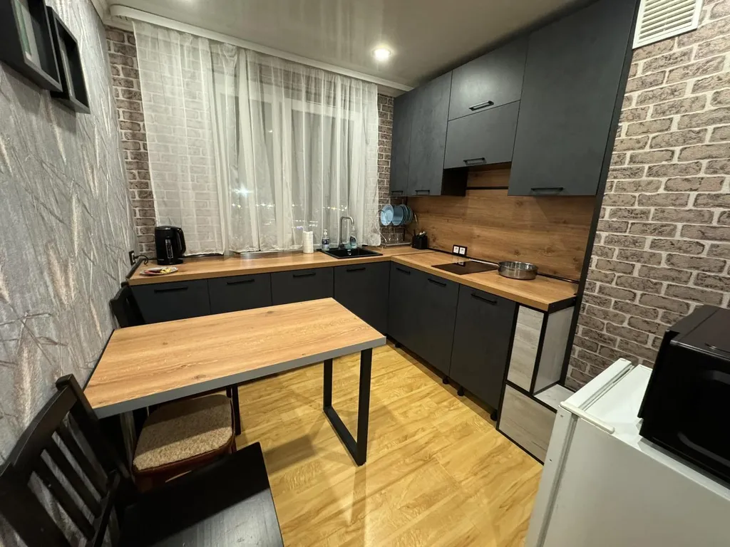 1-комнатная квартира с красивым видом на залив и горы