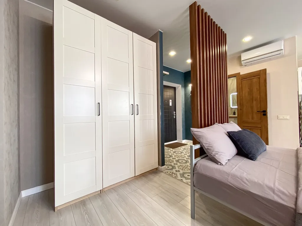 Студия с видом на Волгу