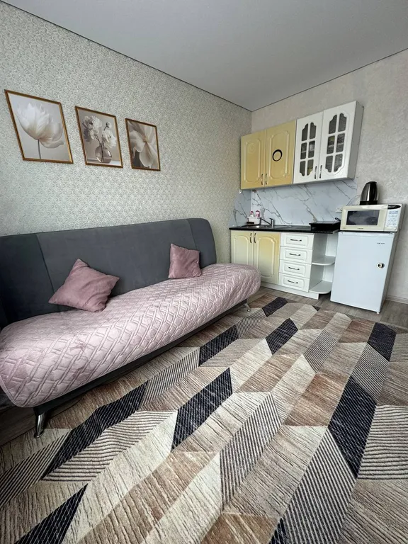 Студия в пастельных тонах после капитального ремонта