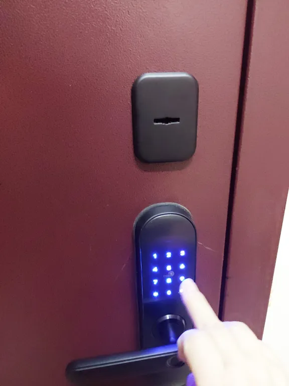 Двухкомнатная квартира в Йошкар-Оле в тихом районе с большой парковкой