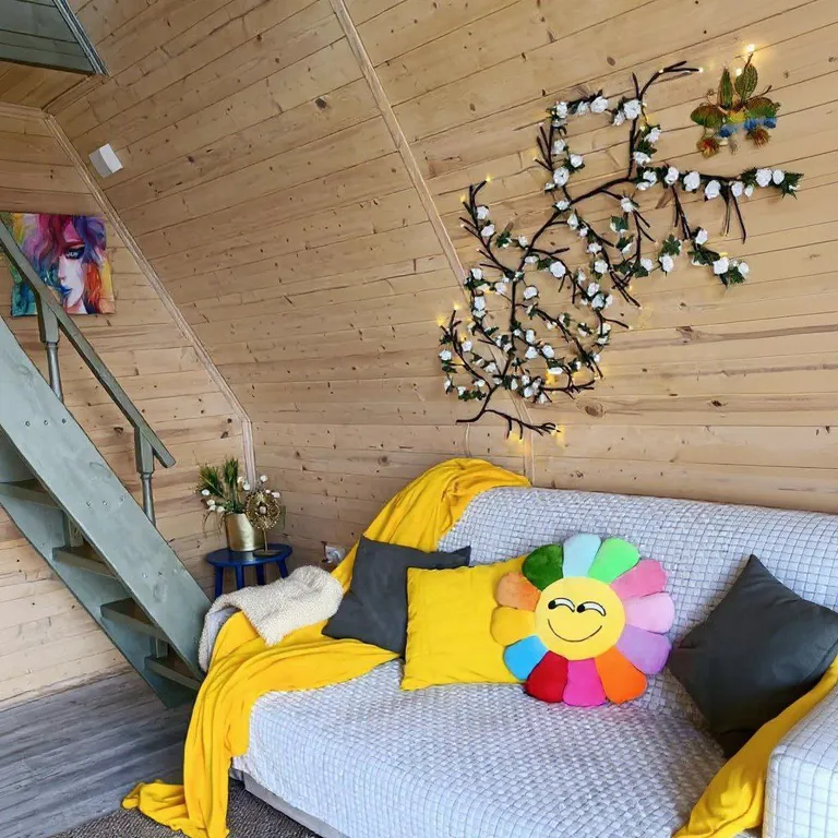 Стильный A-frame с баней/сауной и сибирским чаном на дровах.