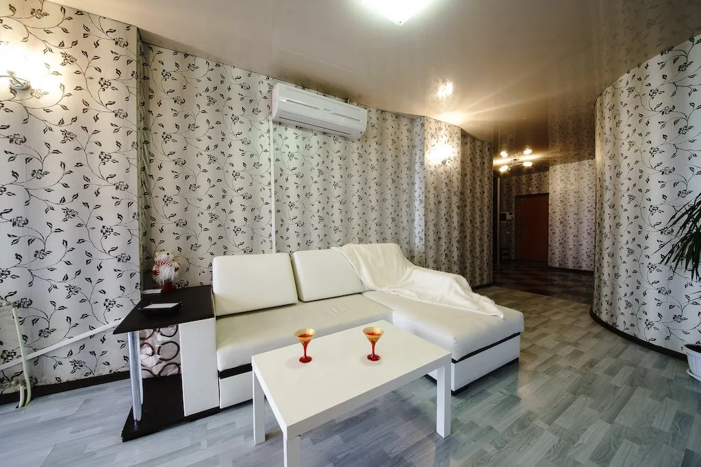 Стильная квартира — аренда посуточно в Саратов