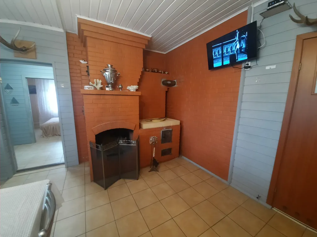 Дом на озере Вуокса с сауной и камином