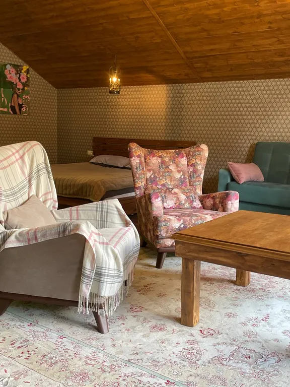 Уютная студия люкс с панорамными окнами с видом на горы