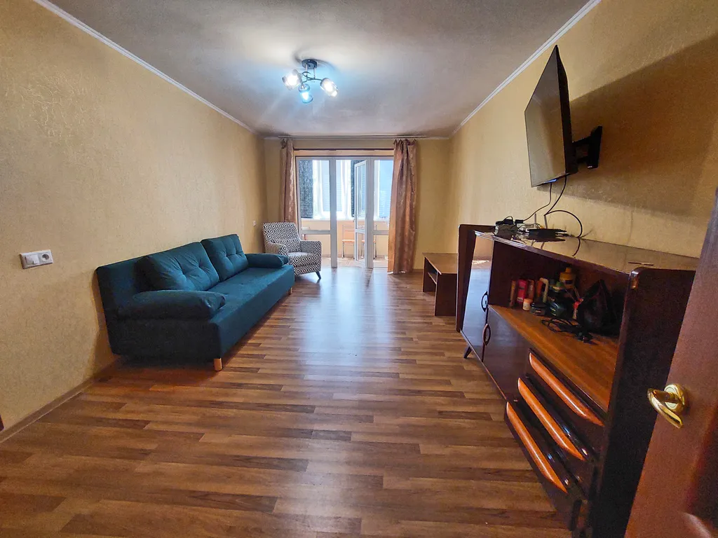 Пляжный сезон не закончится: квартира в курортном городе Агудзера