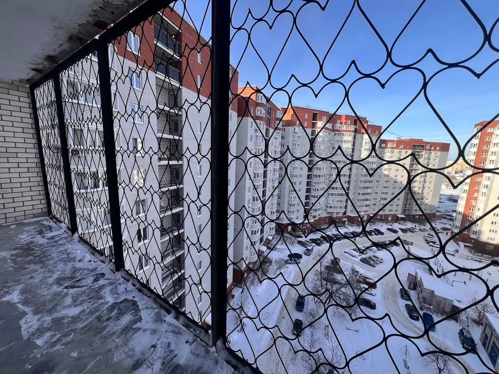 Квартира Уютная светлая студия, центр, ТЦ Вояж, парковка, кафе, аквапарк источник — Тюмень