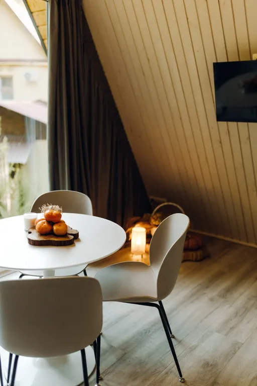 Уютное шале на берегу ручья с баней и купелью на уединенной террасе