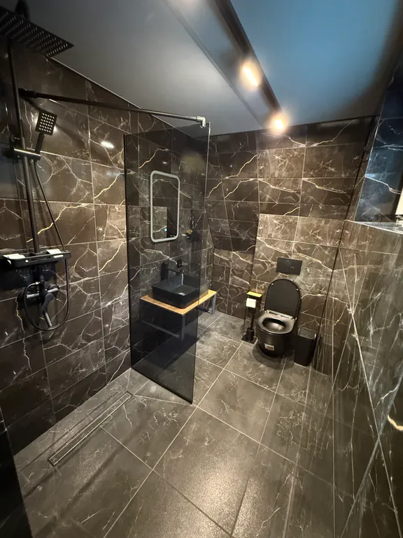 Коттедж 3-комнатный Дом — Деревянное