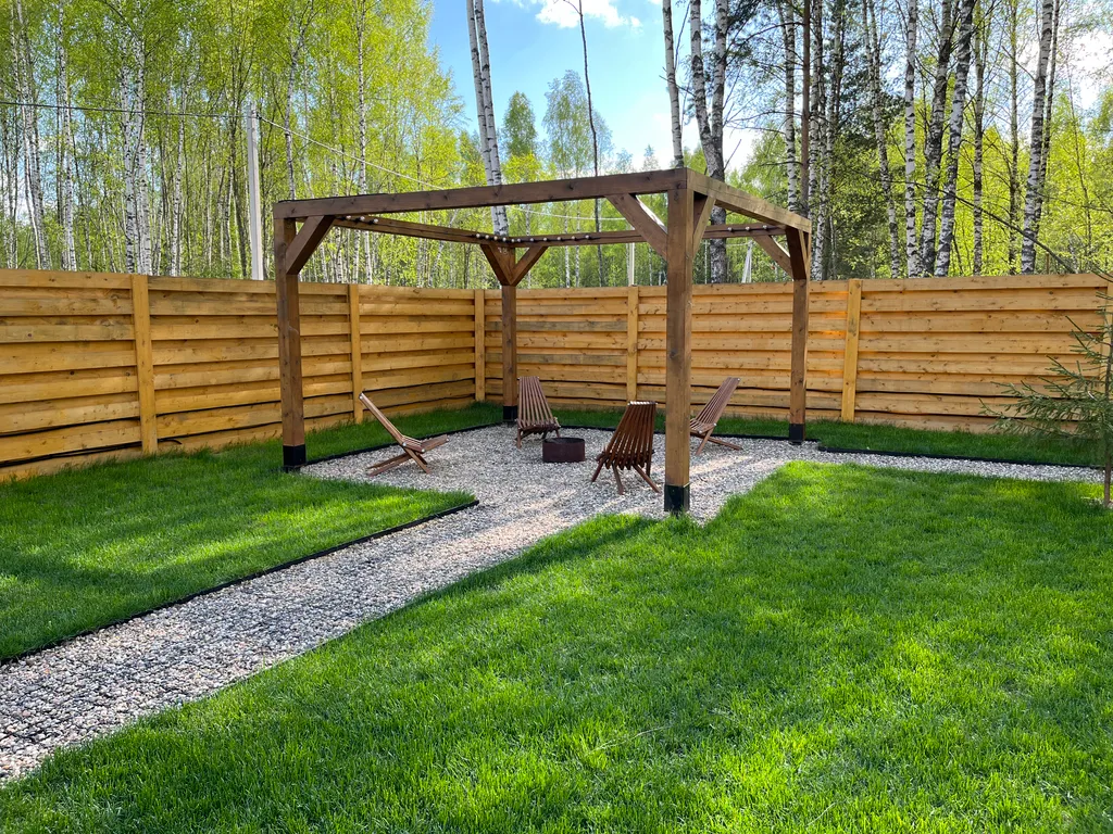 Просторный треугольный дом с джакузи