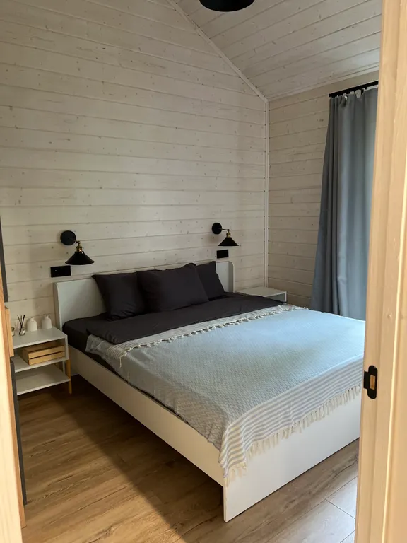 Коттедж Домик в лесу с камином и банным чаном — Москва