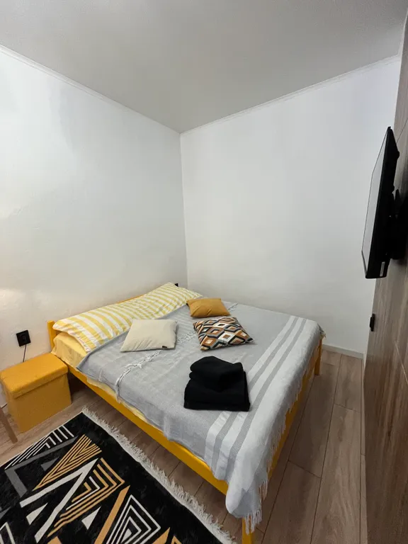 Желтая студия рядом с авто и жд вокзалом