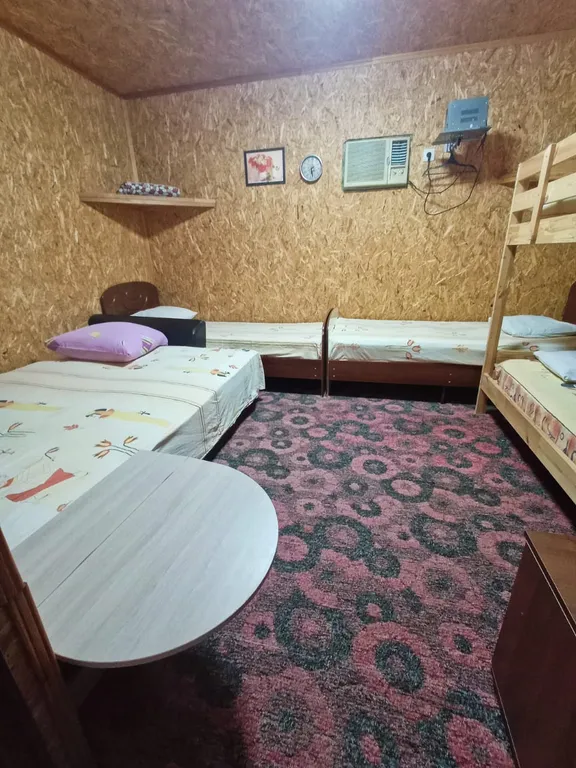 Домик на берегу реки