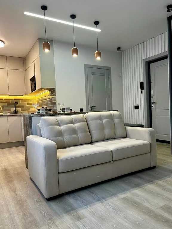 Квартира Новая стильная студия в центральном районе Омска — аренда посуточно в Омск