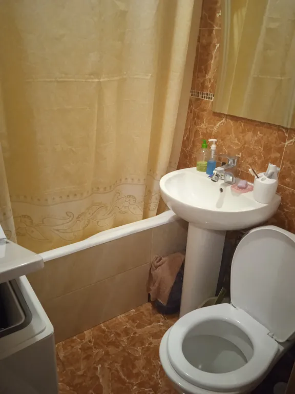 Квартира Уютная комната на двоих - центр города, море рядом — Ялта