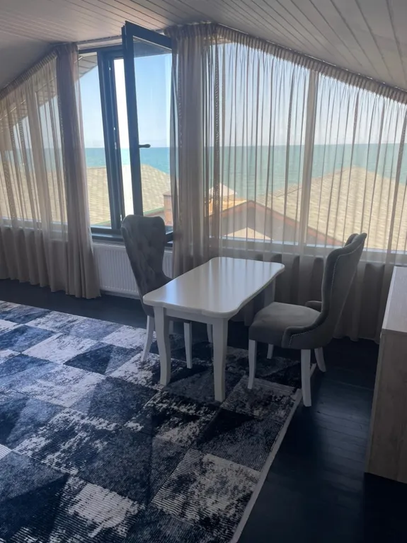 Коттедж на берегу моря