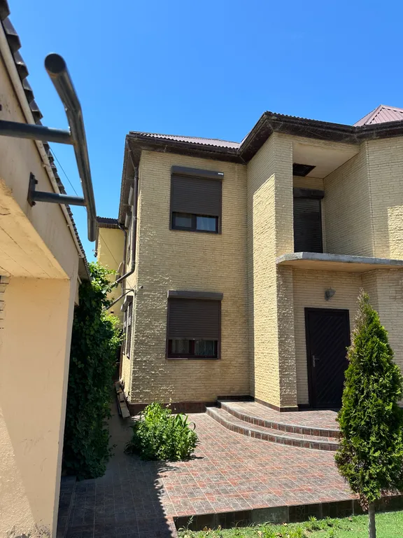 Дом на берегу моря