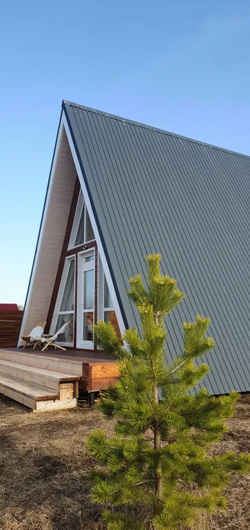 Дом с террасой и баней на дровах