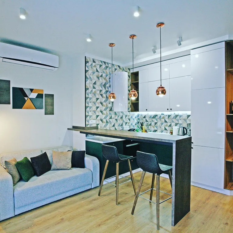 Квартира Студия у моря с видом на горы и парк — аренда посуточно в Ялта