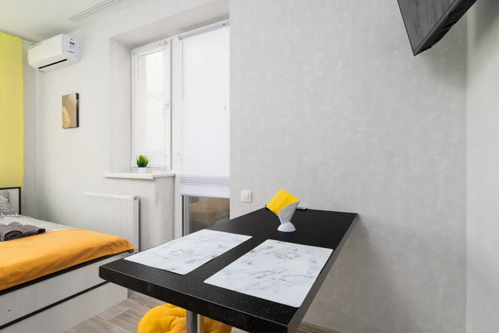 Шикарная студия для двоих с дизайнерским ремонтом