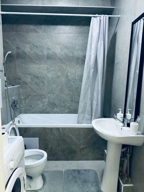 Апартамент возле ТРЦ Мега Париж