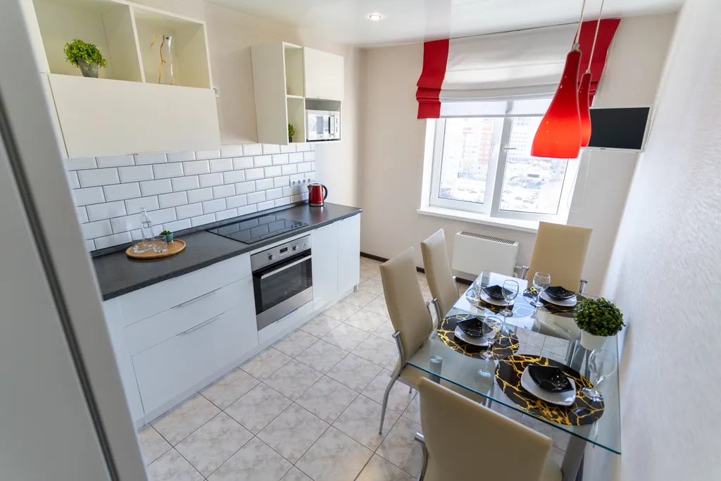 Двушка с подсветкой в спальне и панорамным балконом