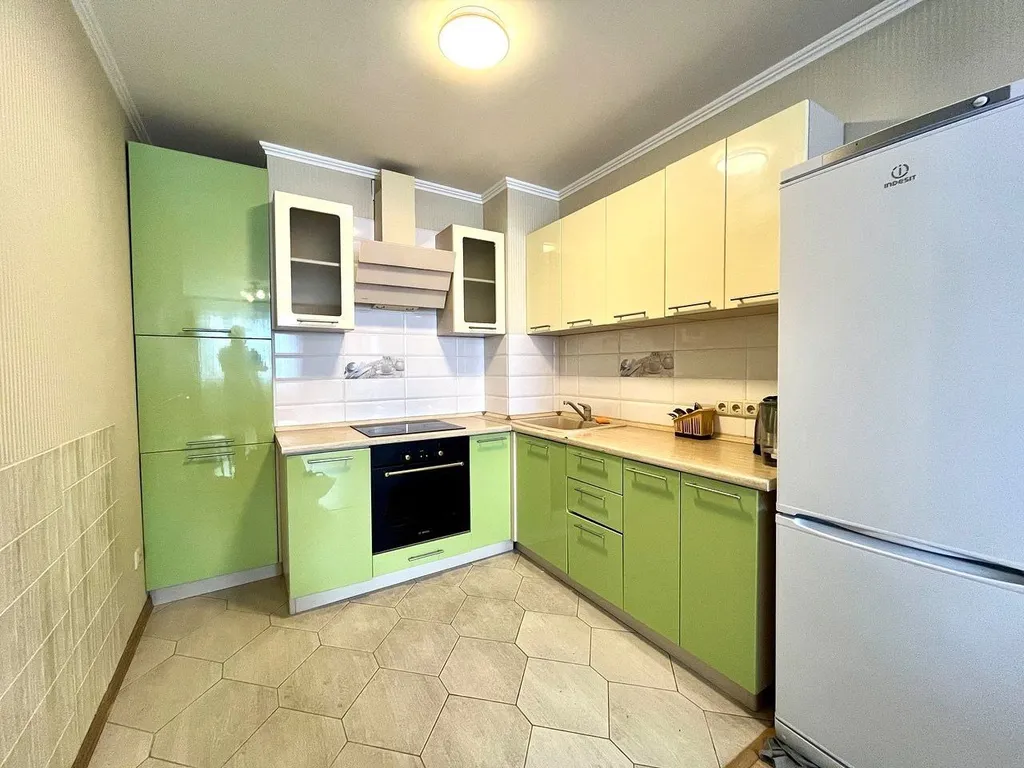 Просторная квартира с лоджией, рядом с ТЦ Мега