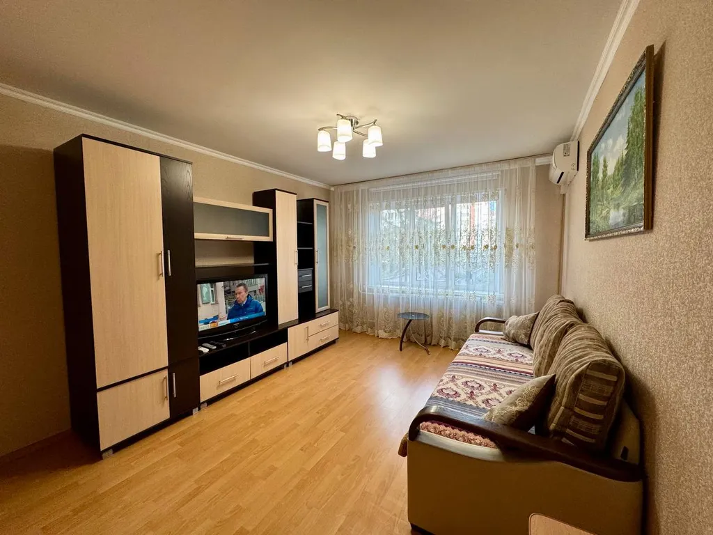 Двухкомнатная в центре