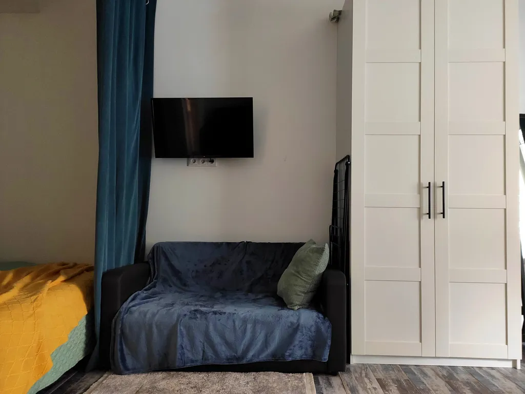 Студия на берегу залива