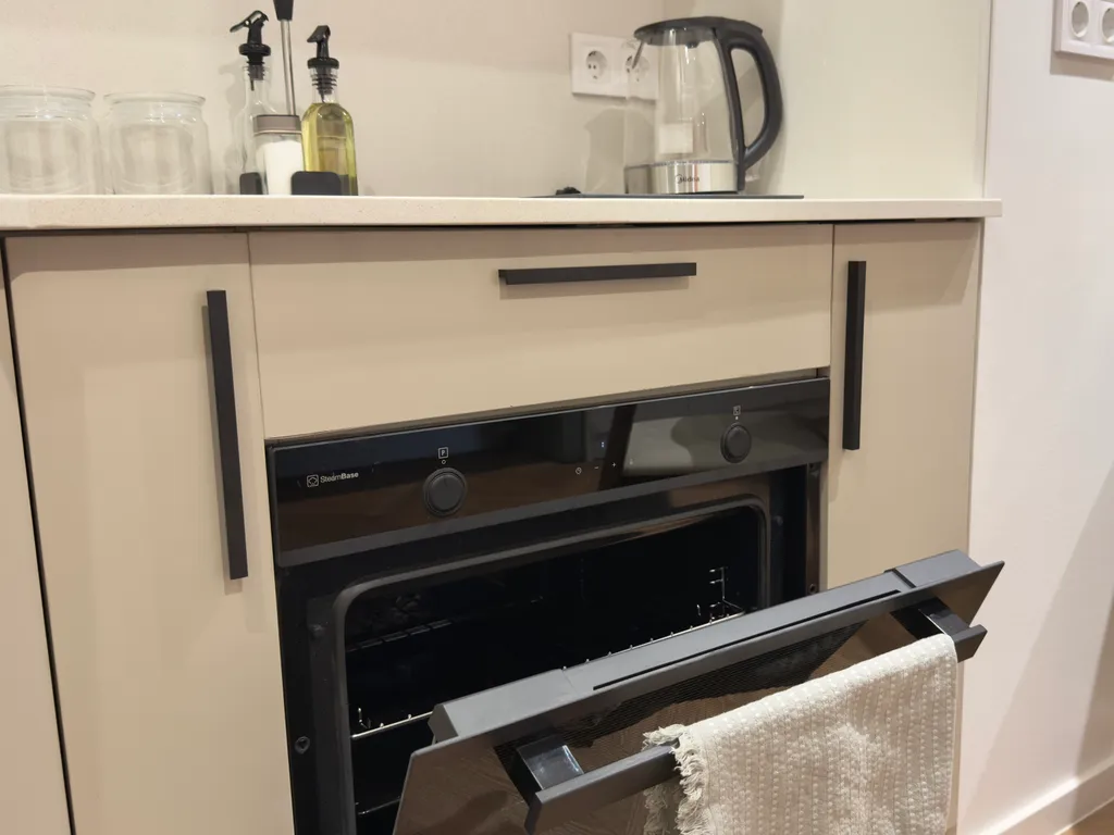 Persimmon, europe square - historic city center