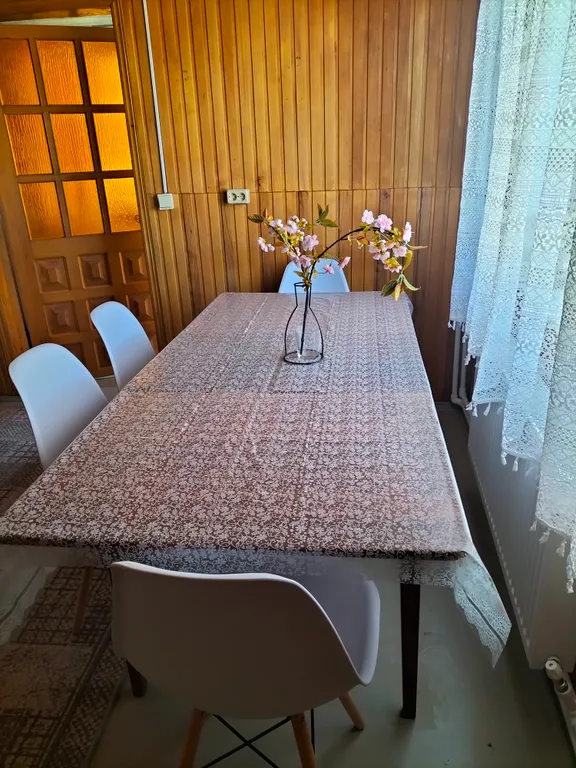 Уютный домик с видом на горы