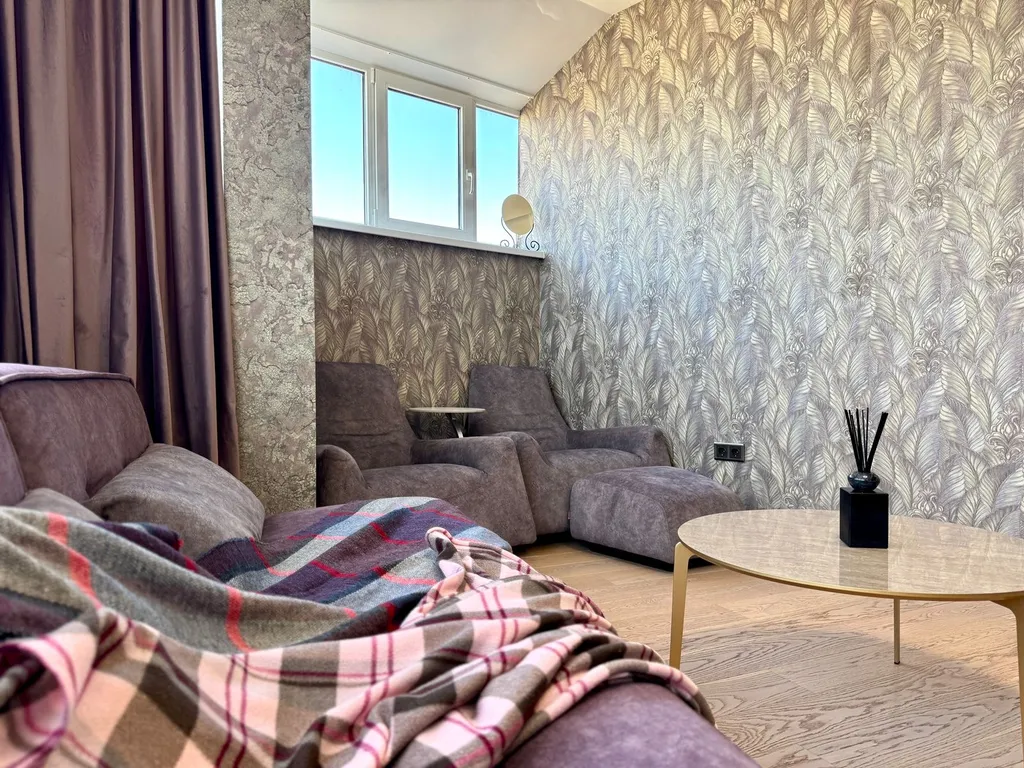 Просторная квартира с шикарным видом рядом с центральной набережной