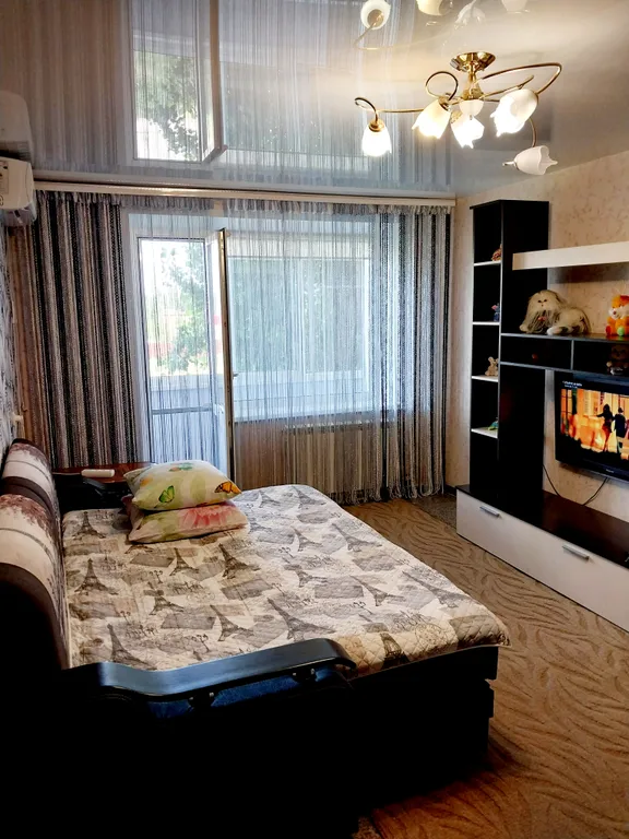 Уютная квартира — аренда посуточно в Маркс