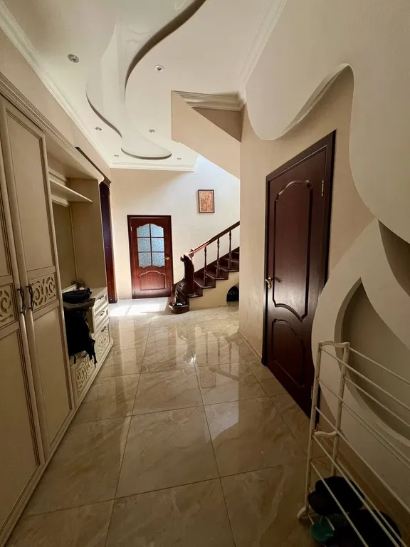 Уютный дом с прилегающей территорией, парк в шаговой доступности