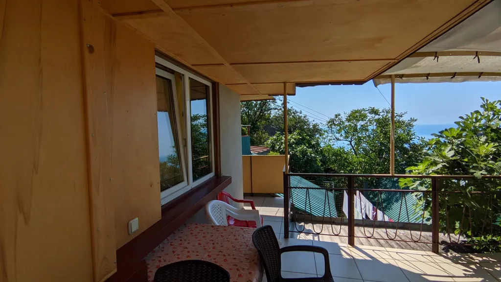 Квартира с видом на море и горы