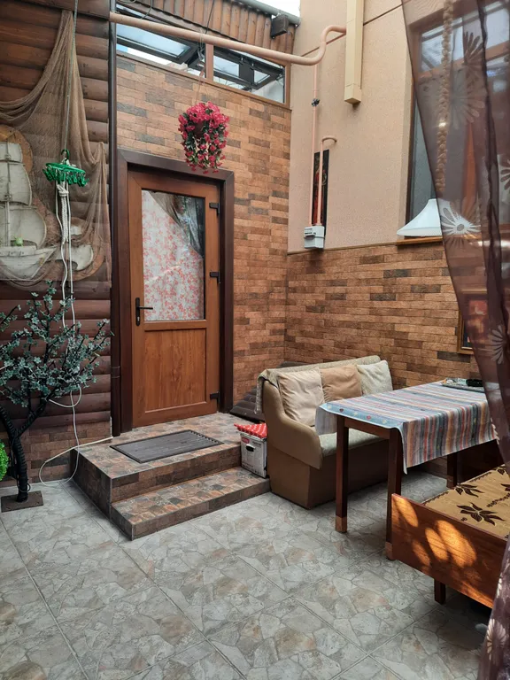 Квартира Уютная квартира с двориком у набережной Терешковой — Евпатория