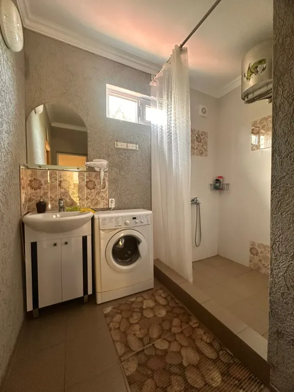 Коттедж Уютный четырёхместный домик — Гагра