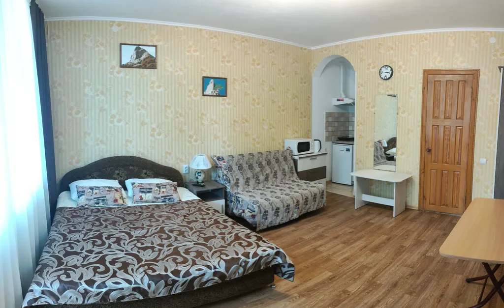 Комфортабельные номера в центре поселка