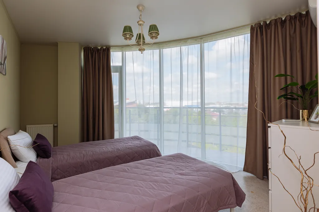 Очень большая квартира на берегу озера рядом с островом Канта