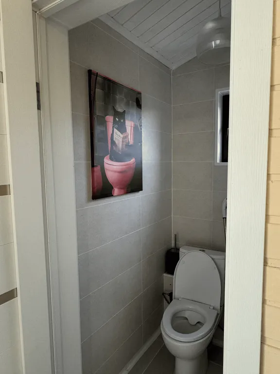 Домик для отдыха с видом на большую воду