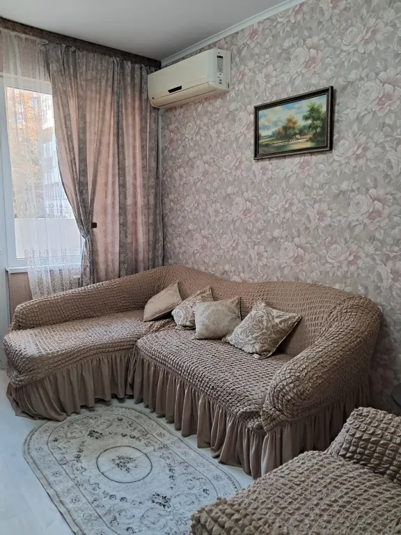 Квартира Уютная комфортабельная 3-комнатная квартира — Адлер