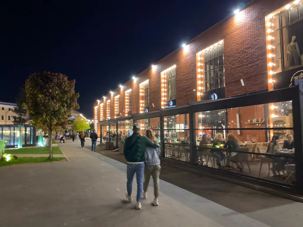 Студия возле набережной реки Упа