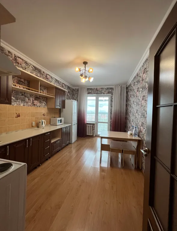 Отличная двухкомнатная квартира в элитном доме на Республики