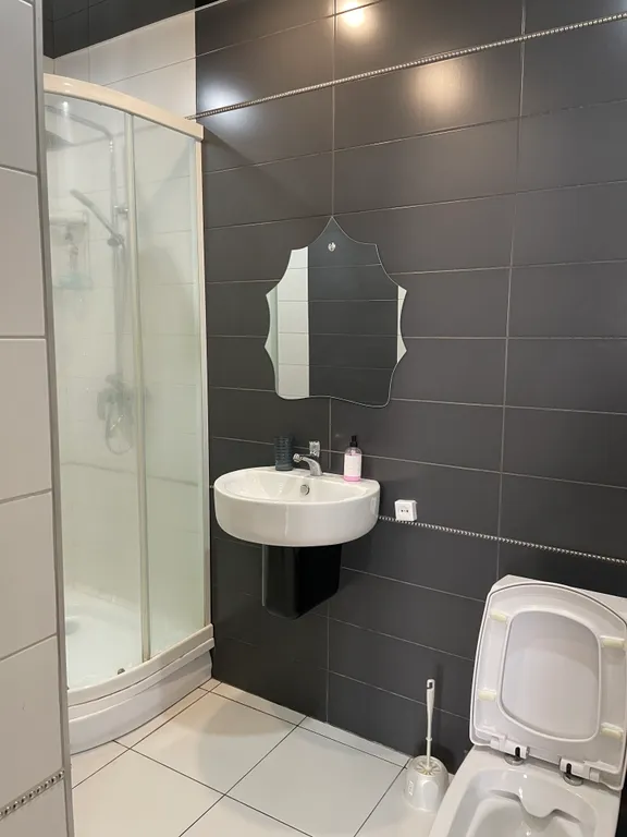 Студия в стиле лофт с видом на Волгу