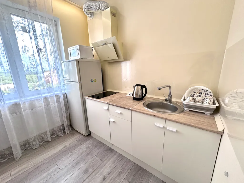 Уютная квартира на Солнечном бульваре с красивым видом из окна