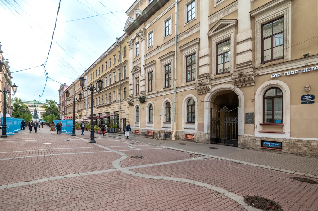 Квартира Квартира в дворцовом флигеле — Санкт-Петербург
