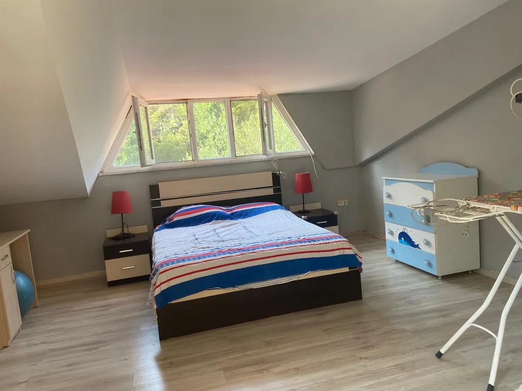 Апартамент с бассейном во дворе в райском уголке Ичмелера