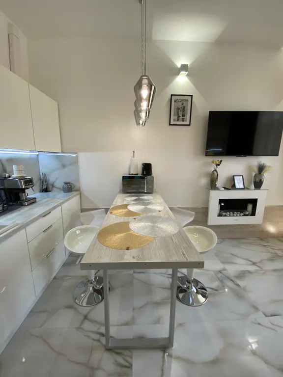 2-х комнатные апартаменты в современном стиле с камином